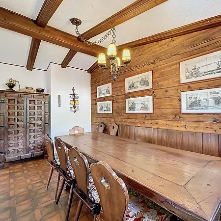 Rouet 12 וורבייה