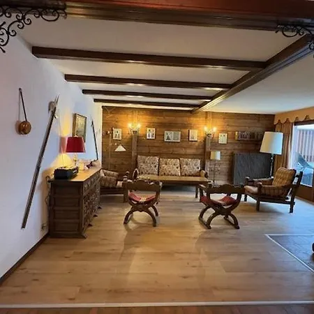 Apartamento Rouet 12 *